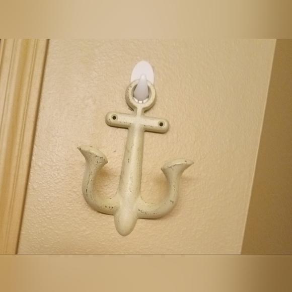 Rustic Ship Anchor Wall Hook - Picture 2 of 3